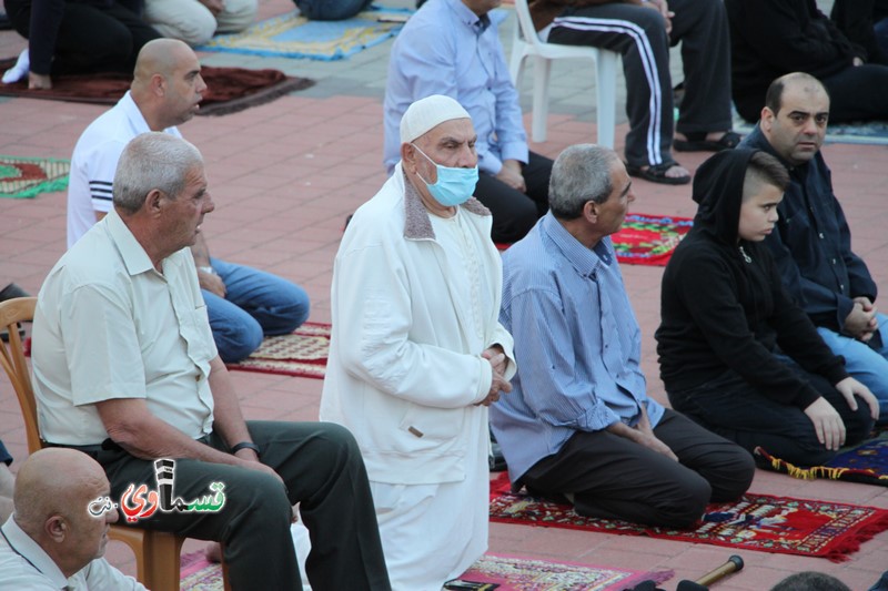 فيديو: شعائر  صلاة  وخطبة عيد الفطر  من مسجد صلاح الدين والشيخ اشرف عيسى يؤكد : حال مجتمعنا لا يُبشر بخير ... العنف والجريمة احتلا عقول شبابنا لبعدهم عن دينهم       